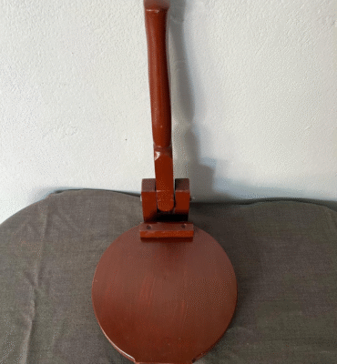 wooden roti maker