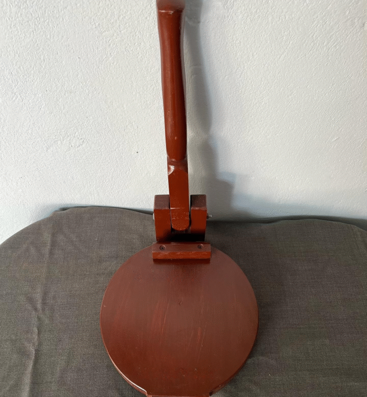 wooden roti maker