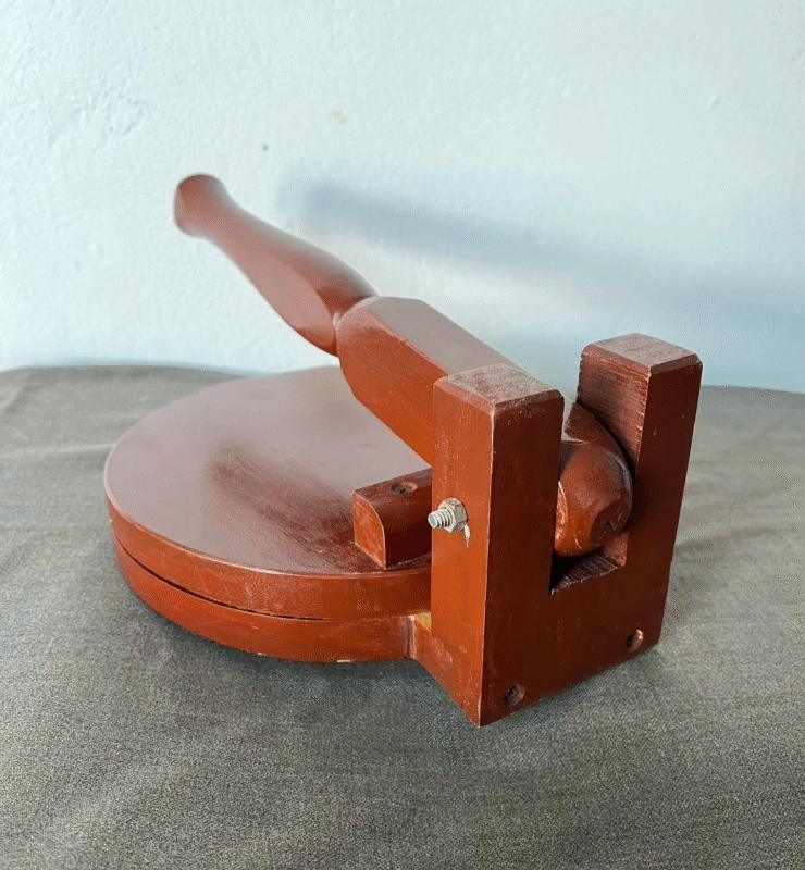 wooden roti maker